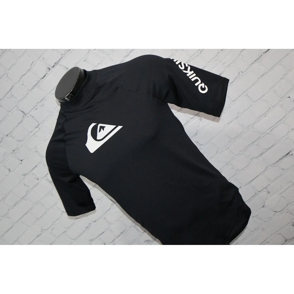 Quiksilver care out activewear